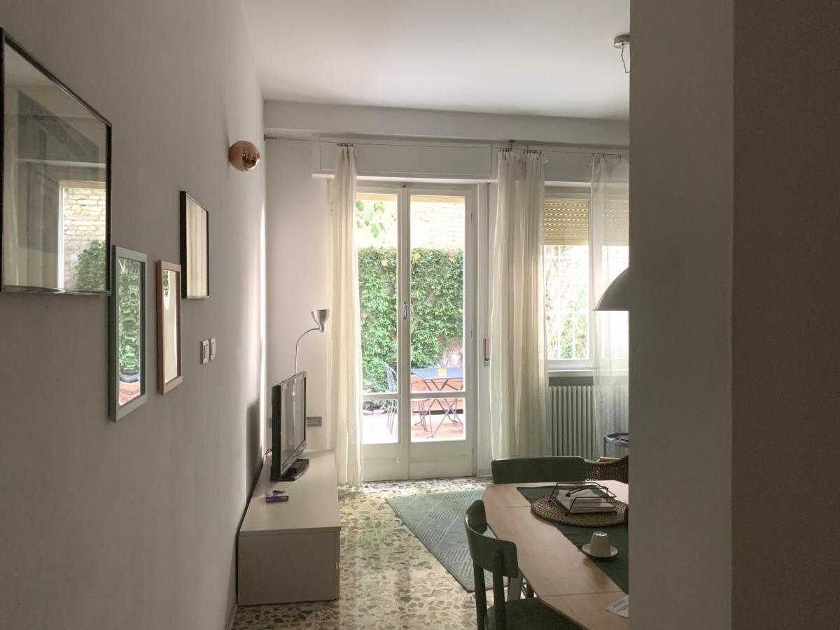 Il Giardino Segreto Apartment Parma Bagian luar foto